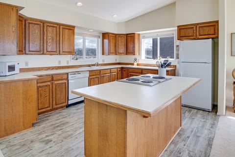 Plenty of space to prep a wonderful meal!