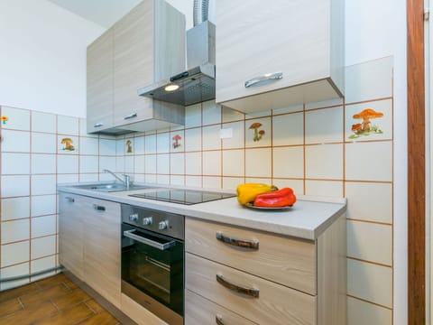 Sky, Building, Snow, House, Window, Tree, Slope, Door, Freezing, Cottage