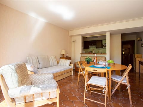 Furniture, Couch, Table, Wood, Chair, Interior Design, Living Room, Floor, Flooring, Shade