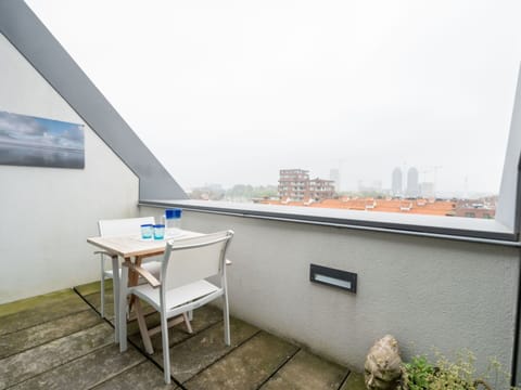 Building, Sky, Property, Plant, Table, Window, Urban Design, House, Wood, Real Estate