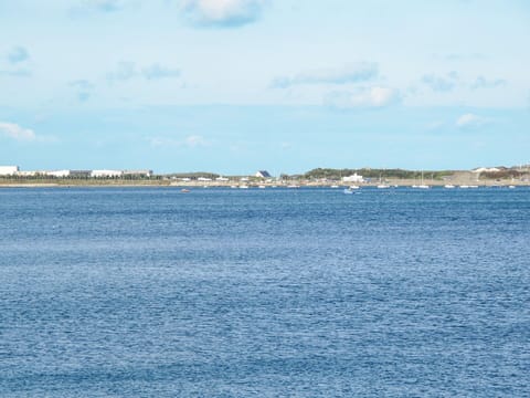Cloud, Sky, Daytime, Property, Water, Building, Plant, Azure, Urban Design, Public Space