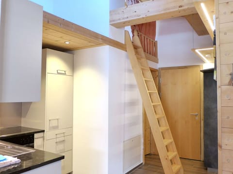 Property, Building, Kitchen Appliance, Gas Stove, Wood, Cabinetry, Interior Design, Home Appliance, Wood Stain, Floor