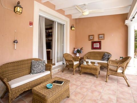 Water, Plant, Swimming Pool, Tree, Shade, Outdoor Furniture, Leisure, Rectangle, Composite Material, Landscape