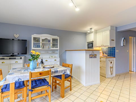 Cabinetry, Countertop, Furniture, Table, Kitchen, Window, Wood, Interior Design, Home Appliance, Kitchen Stove