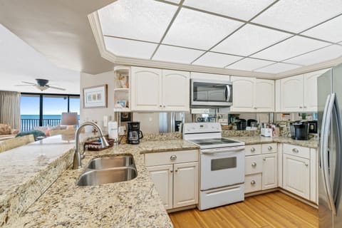 Condo, 2 Bedrooms, Ocean View (306B) | Private kitchen | Full-size fridge, microwave, oven, stovetop