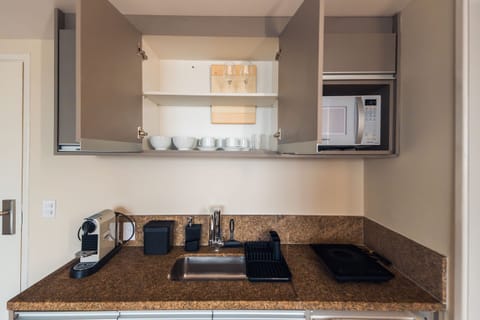 Apartment | Private kitchen | Microwave, cookware/dishes/utensils