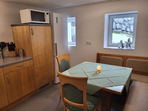 Table, Furniture, Building, Window, Chair, Cabinetry, Wood, Interior Design, Drawer