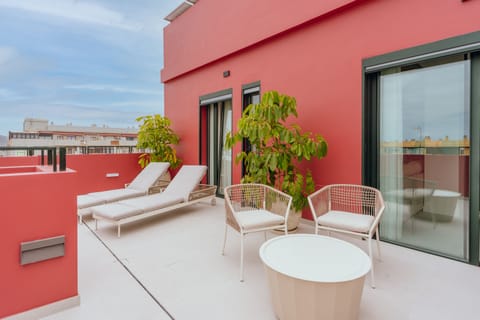 Deluxe Apartment, City View | Terrace/patio