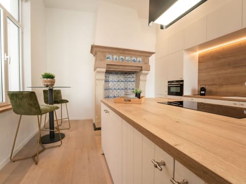 Cabinetry, Furniture, Countertop, Kitchen, Wood, Building, Kitchen Appliance, Interior Design, Floor, Flooring