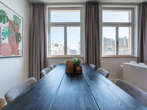 Furniture, Building, Property, Window, Comfort, Plant, Light, Wood, Textile