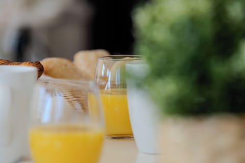 Daily continental breakfast (EUR 12 per person)