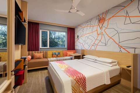 Deluxe Double Room, City View | In-room safe, desk, blackout drapes, free WiFi