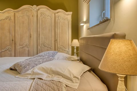 Comfort Double Room | Desk, laptop workspace, blackout drapes, soundproofing