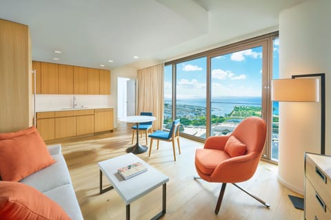 Premier Suite, 1 Bedroom, Ocean View | In-room safe, desk, laptop workspace, blackout drapes