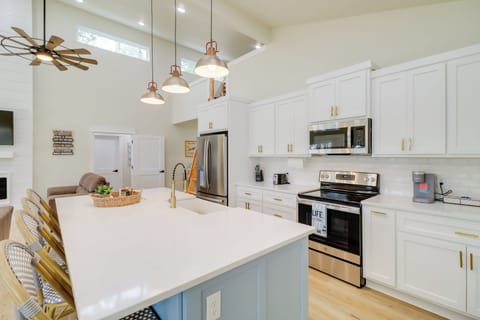 House (3 Bedrooms) | Interior