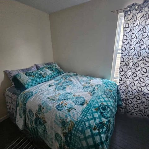 Double Room | Individually decorated, individually furnished, desk, free WiFi