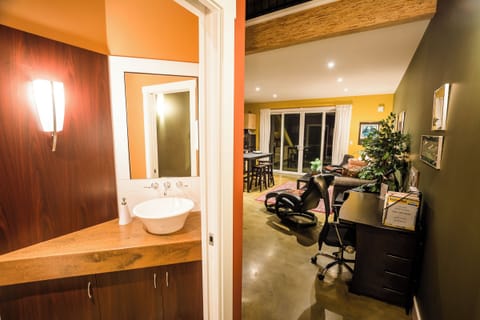 The Pine Suite | Bathroom | Separate tub and shower, jetted tub, free toiletries, hair dryer