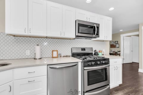 Bcea6465 15b4 4997 ad19 0104430e1421