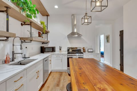 Indoors, Hardwood, Floor, Flooring, Kitchen