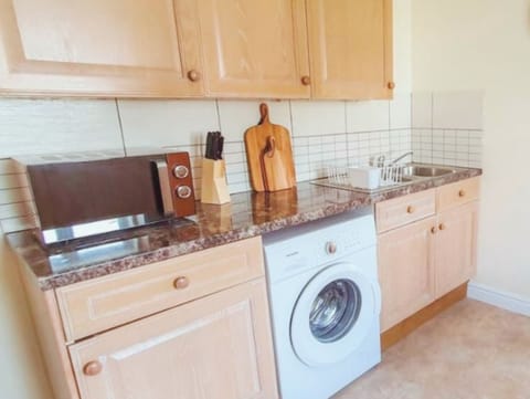 Kitchen with Washing Machine