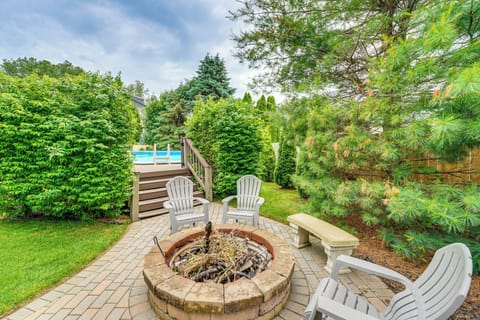 Sterling Heights Vacation Rental | 3BR | 2.5BA | Steps Required | 1,890 Sq Ft