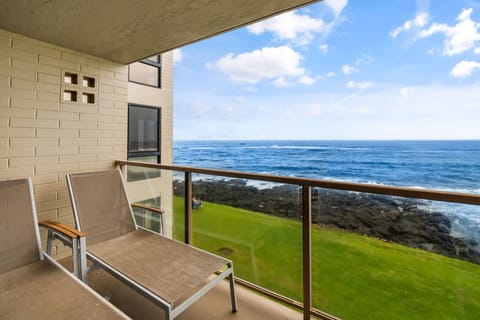 Ocean Front Lanai