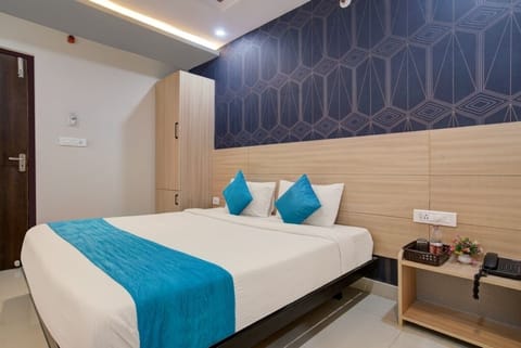 Deluxe Room | In-room safe, soundproofing, free WiFi