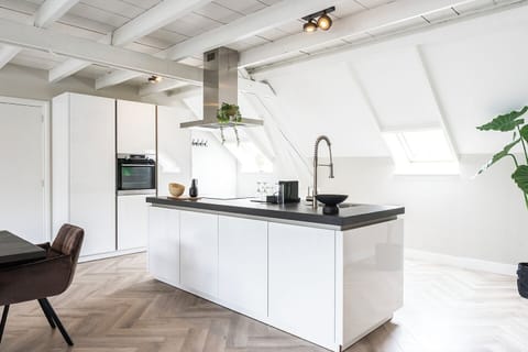 A chef's dream in an open-air paradise: luxury kitchen with breathtaking views