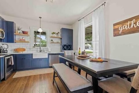Farmhouse-style kitchen, seating for 8