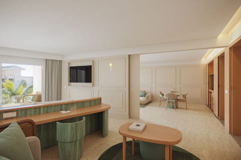 Suite (Master Butler) | Minibar, in-room safe, free WiFi, bed sheets