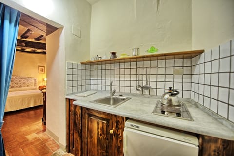 Apartment, 1 Bedroom (Kitchen,Montegufoni 21) | Private kitchen | Fridge, oven, stovetop, coffee/tea maker