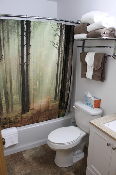 Cabin, Private Bathroom (Backwoods Cabin) | Bathroom