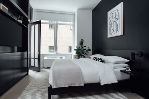 Junior 1 Bedroom | Frette Italian sheets, premium bedding, memory foam beds, in-room safe