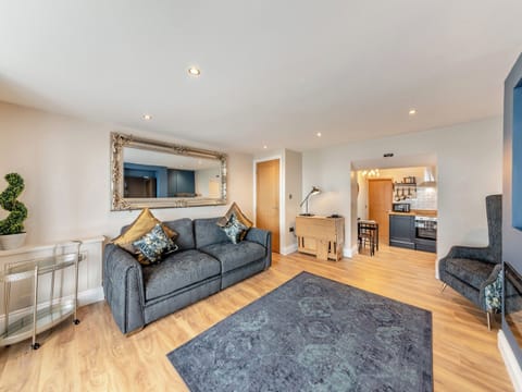 Living area | Captain&rsquo;s Quarters, Teesside