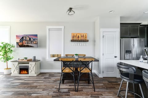 Dining Room | Wine Glass Rack