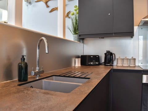 Kitchen | Seapool Retreat, Westward Ho
