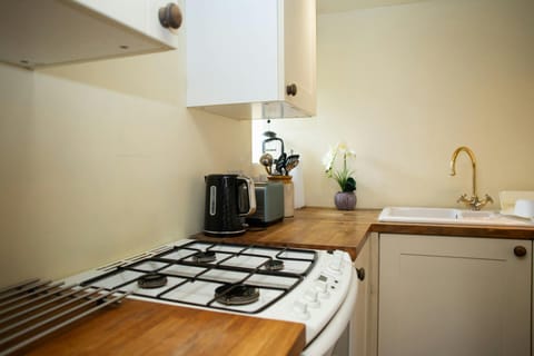 Kitchen with gas cooker