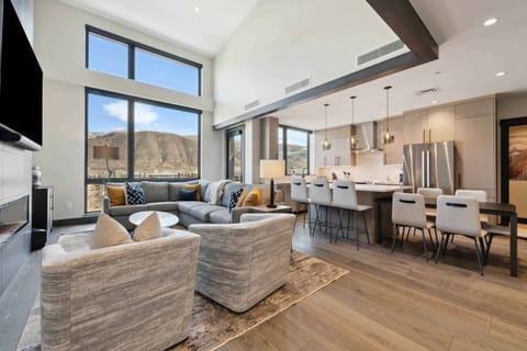 1712349843422-2201-6