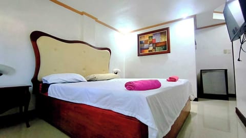 Deluxe Quadruple Room | Soundproofing, iron/ironing board, free WiFi