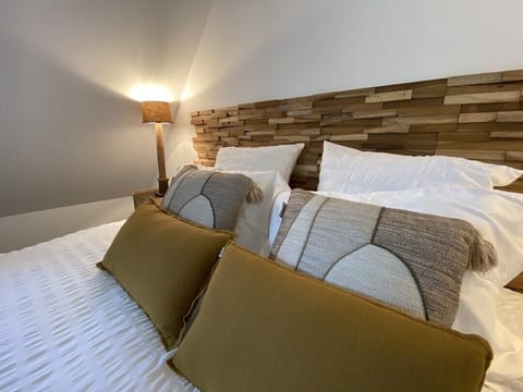 Deluxe Duplex, Private Bathroom, Garden View (PMR - Chambre Gabriel) | 1 bedroom, blackout drapes, iron/ironing board, free WiFi