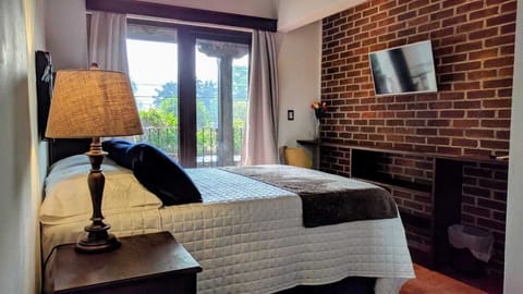 Standard Room, 1 Double Bed (Valley View) | Premium bedding, pillowtop beds, in-room safe, desk