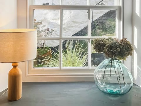 Interior | No 4, Mousehole