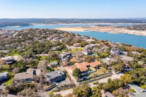 Proximity to the Lake