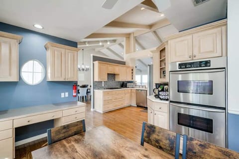 Office area in kitchen