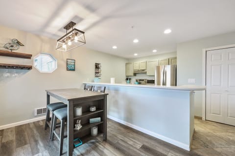 113 Vacation by the Sea