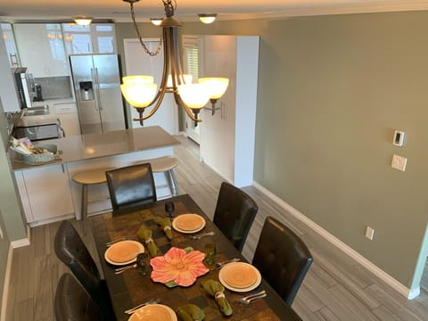 Perfect spot for that vacation snack.