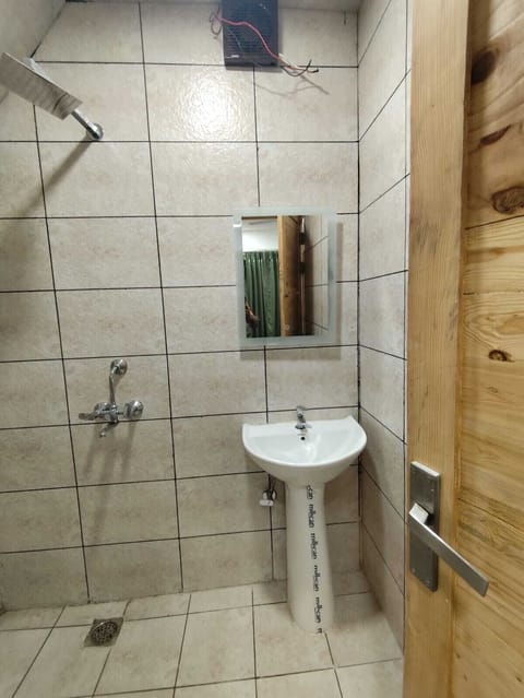 Superior Room | Bathroom
