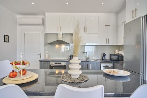 Lefkimmiatis Villa Marialena Newly Built Interior