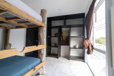 Design Quadruple Room, City View | Select Comfort beds, free WiFi