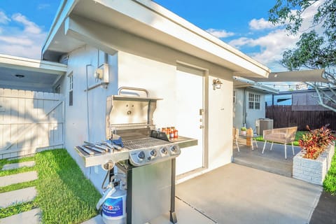 Cook delicious meals with the outdoor grill